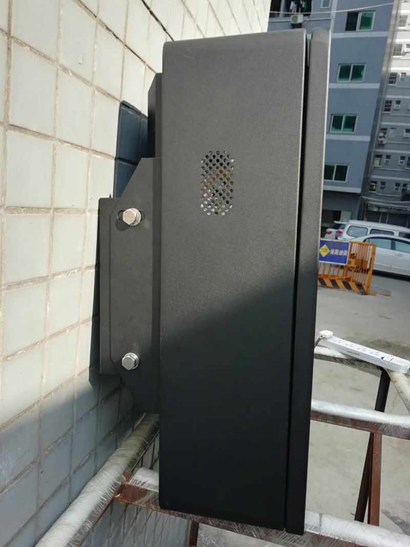 21.5寸戶外廣告機(jī)壁掛高亮屏-04