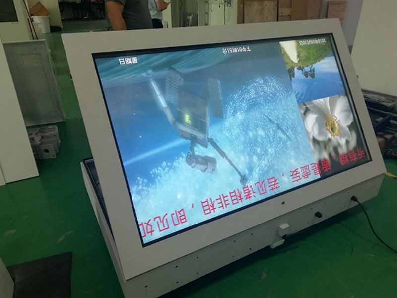 65寸戶外壁掛廣告機(jī)-05