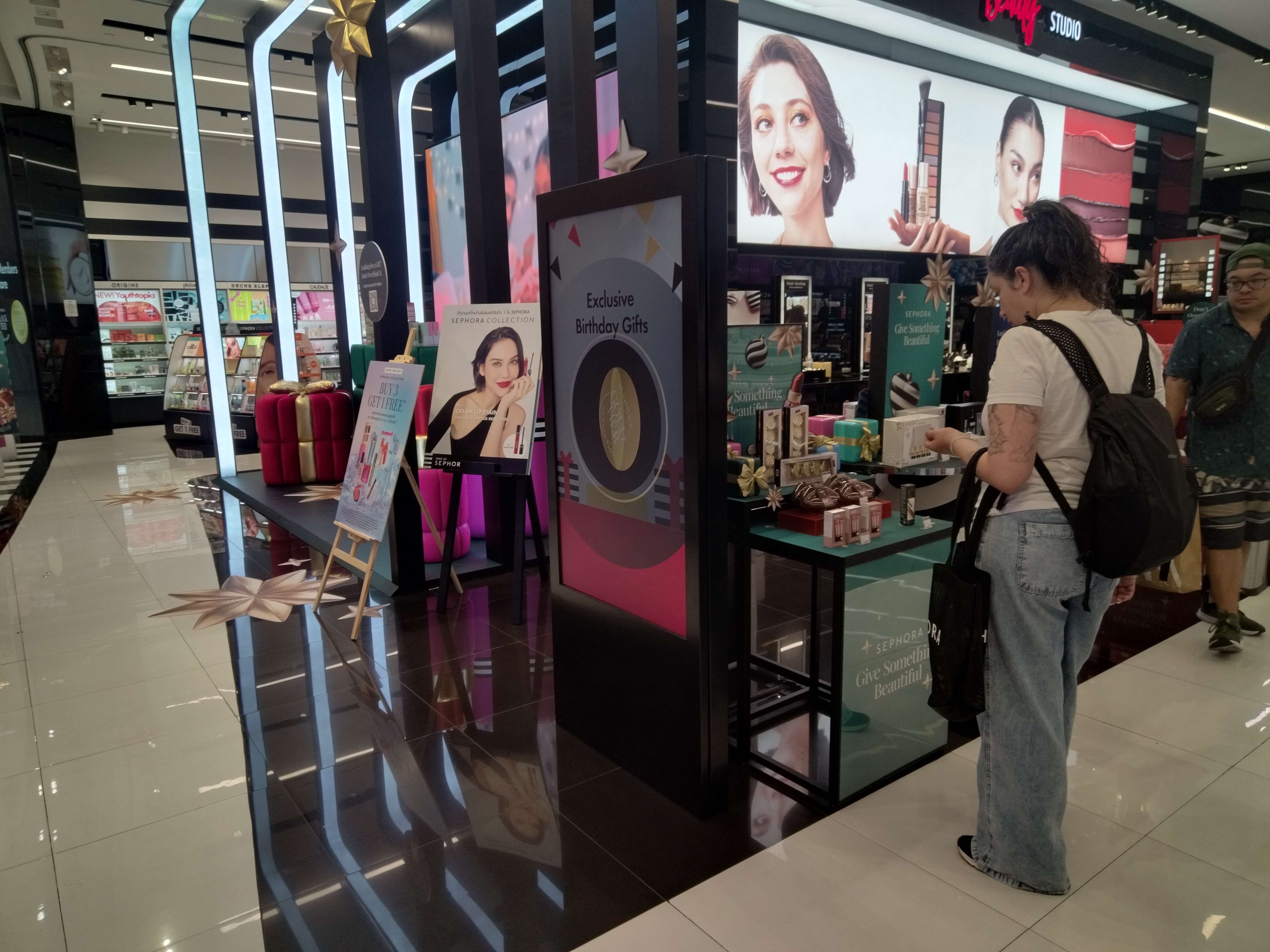 55寸4K超清廣告顯示數(shù)字標(biāo)牌