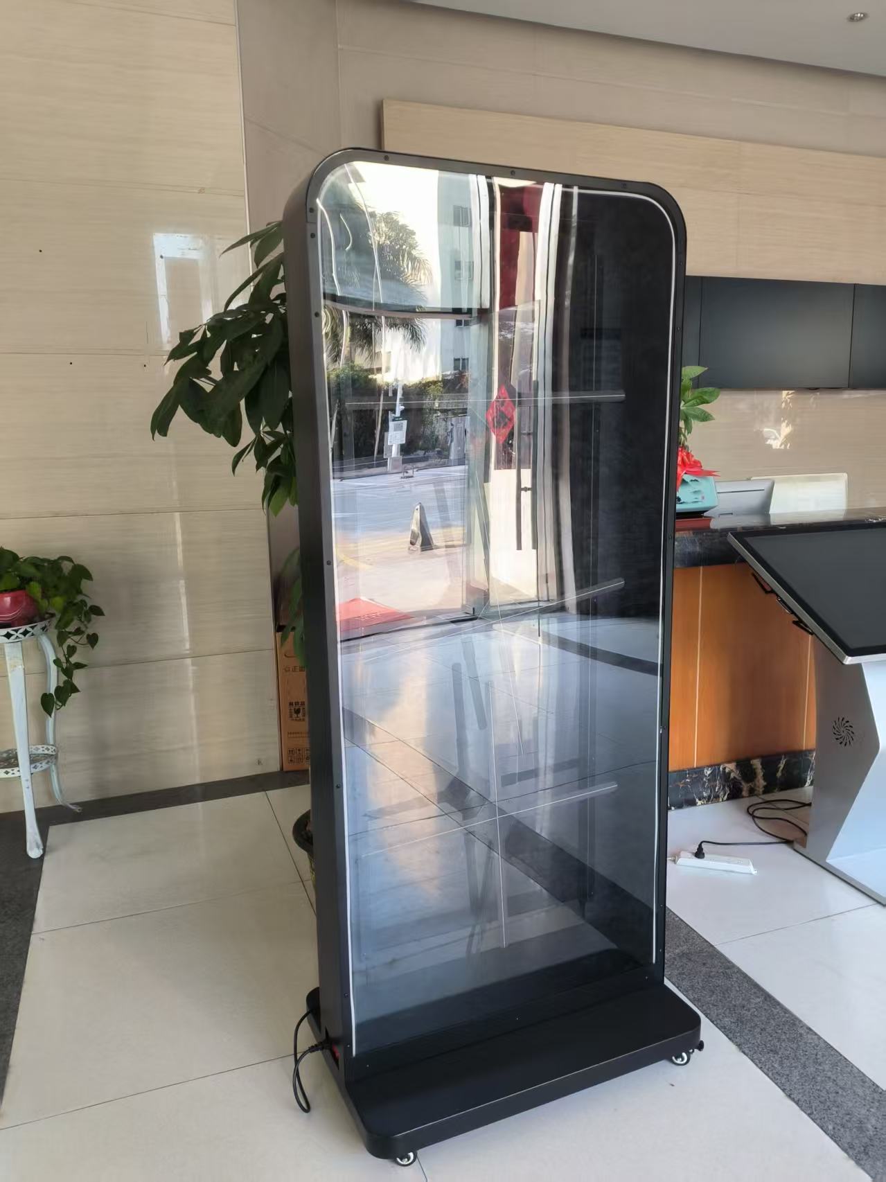 3D透明全息風(fēng)扇柜