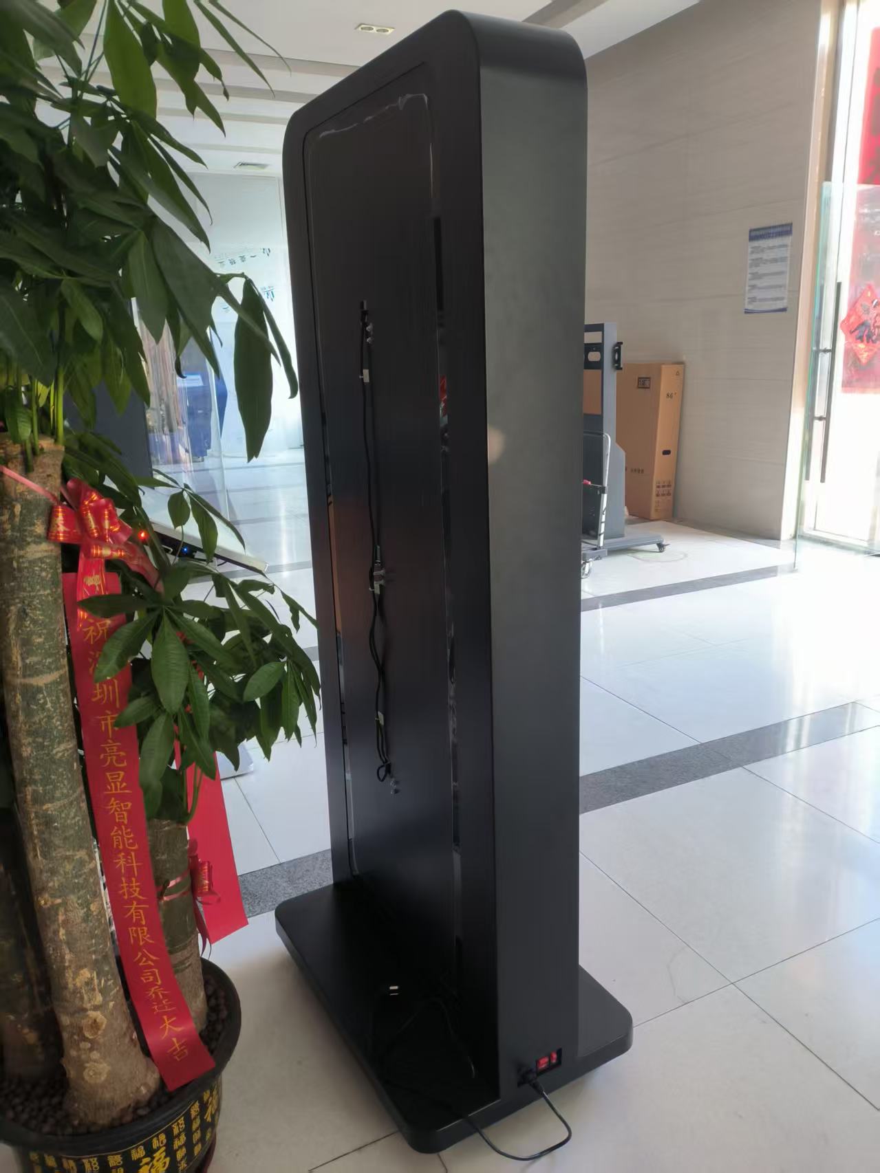全息風(fēng)扇廣告展示柜